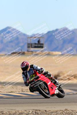 media/Jan-08-2022-SoCal Trackdays (Sat) [[1ec2777125]]/Turn 4 (1145am)/